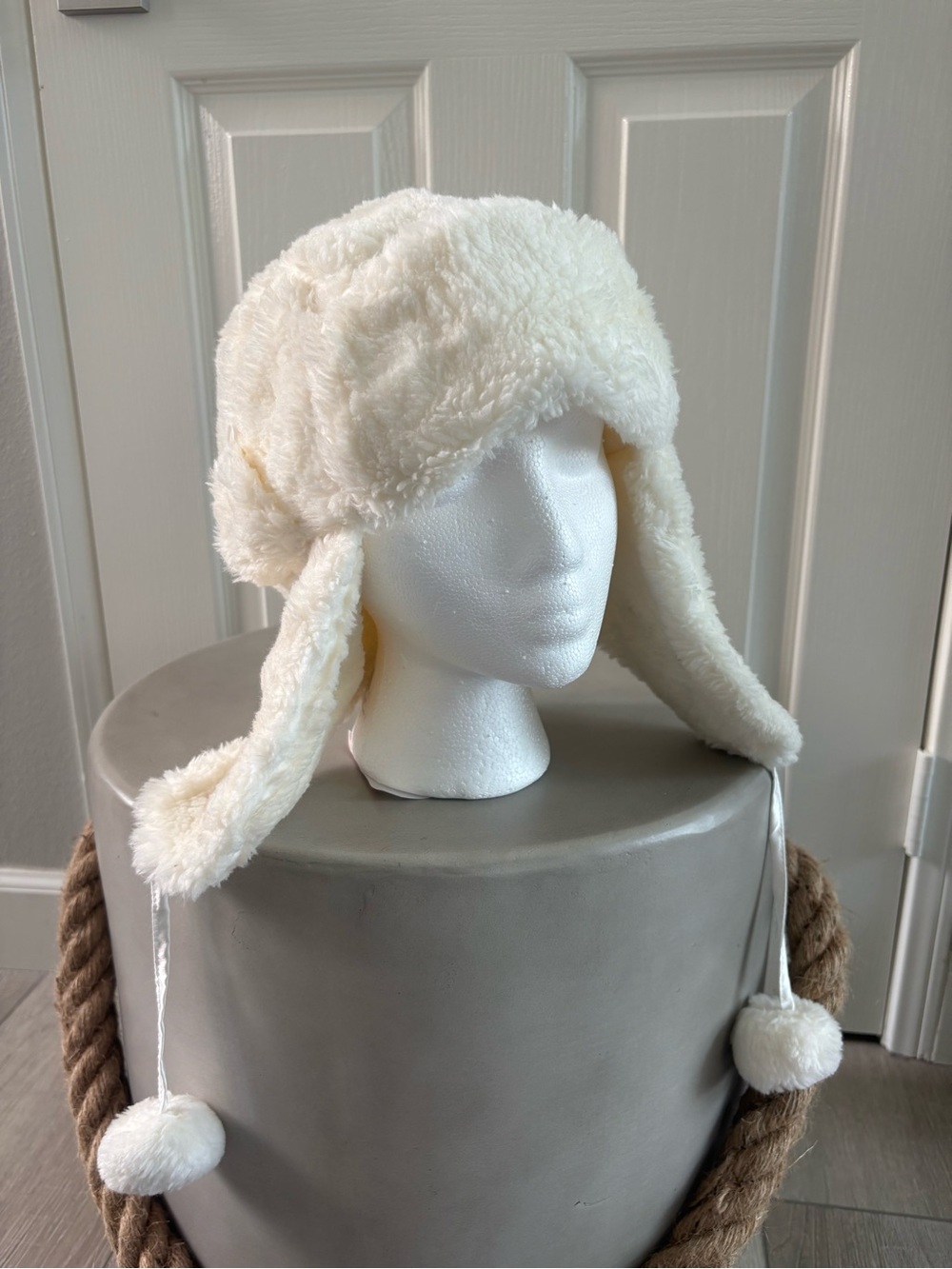 D&Y | Vintage Fuzzy Plush Trapper Hat | Os | VGC
